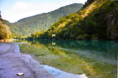 güzel nehir Alpleri'nde, Slovenya