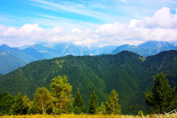 Fantastische ladnscape van de Alpen genomen in Slovenië — Stockfoto