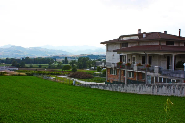 Kleine antike Stadt cigillo in den Apenninen aufgenommen — Stockfoto