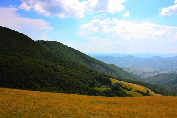 Alınan apennines Dağları güzel manzaralar — Stok fotoğraf