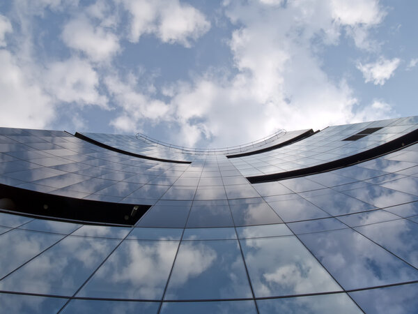 Современное корпоративное здание в Таллинне
