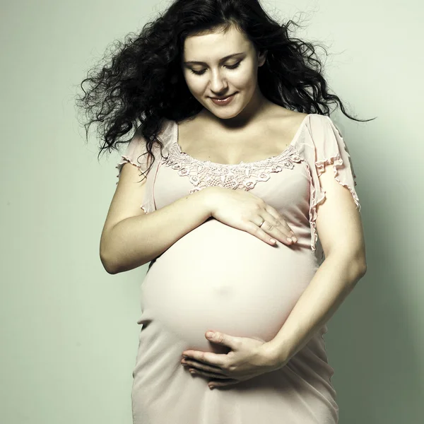 年轻孕妇 — 图库照片