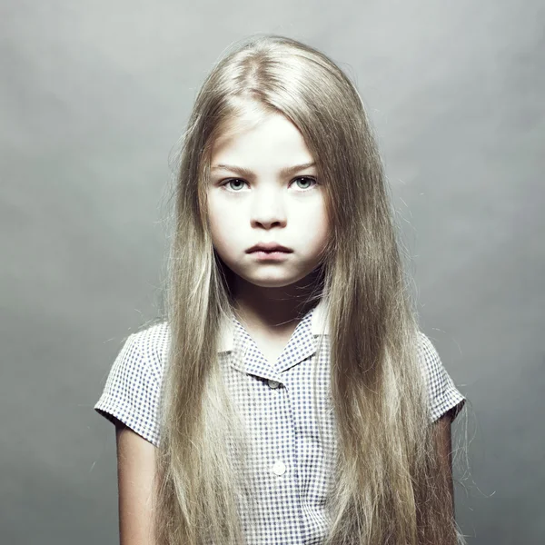 Charmant klein meisje — Stockfoto