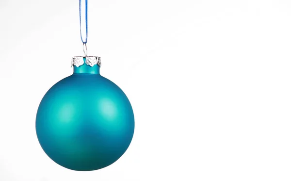 Měkký modrý ornament na bílém pozadí — Stock fotografie