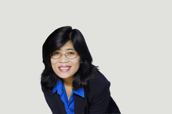 Lächelnde asiatische Businessfrau — Stockfoto