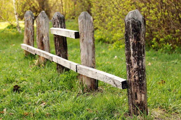Vecchia recinzione in legno — Foto Stock