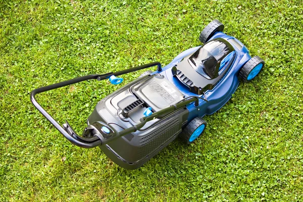 Bahçe Bitkileri Bahçe çim biçme makinesi