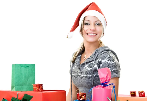 Leuk meisje met veel voor Kerstmis-box — Stockfoto