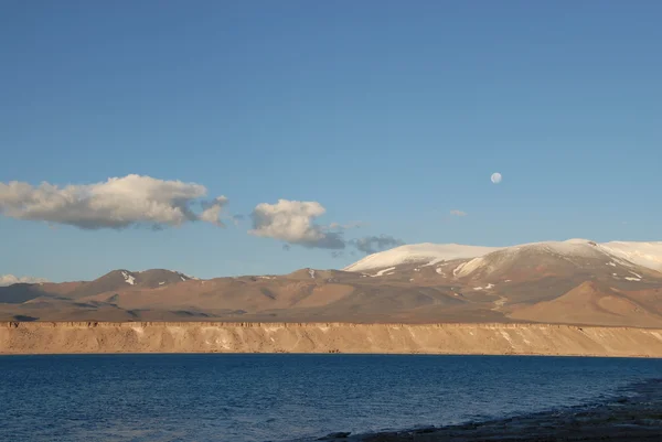 Moon in sky of Laguna verde, Atacama, — Stock Photo, Image
