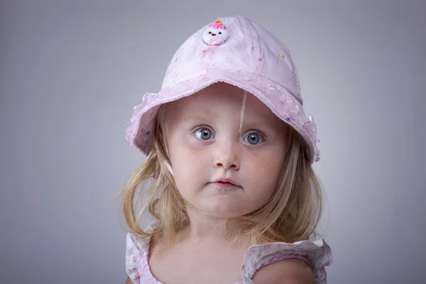 Kind portret met hoed Rechtenvrije Stockfoto's