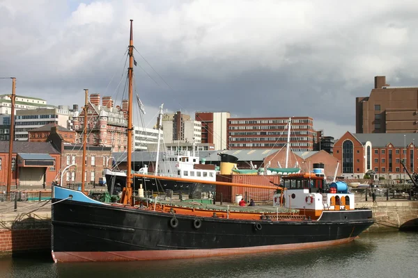 Old Boat in Liverpool Dock — Stock Photo, Image