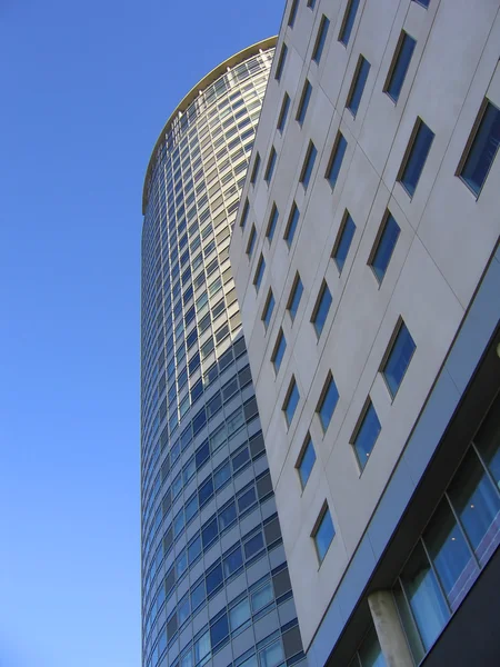 Immeuble de bureaux moderne à Liverpool — Photo