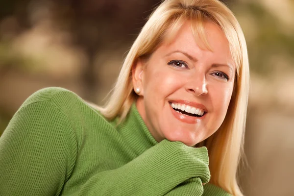 Attractive Brown Eyed Blonde Woman — Stock Photo, Image