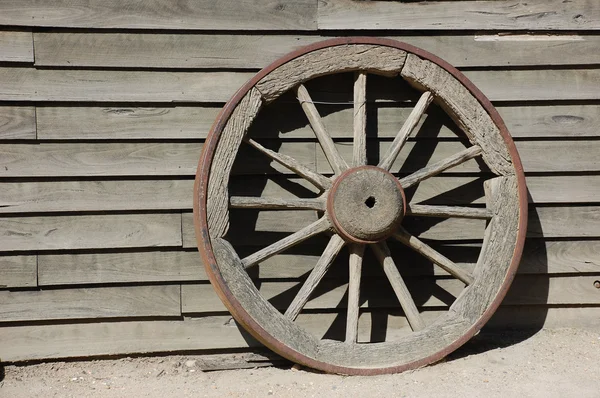 Старий дерев'яний колесо Ліцензійні Стокові Фото