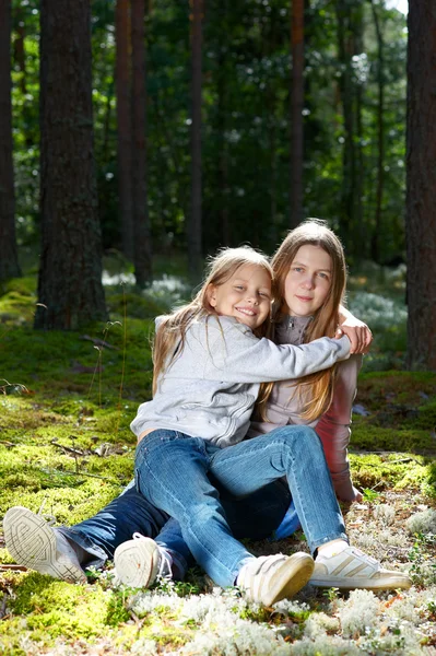 Glückliches Familienporträt, Mutter und Tochter — Stockfoto
