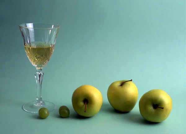 Şarap ve meyve — Stok fotoğraf