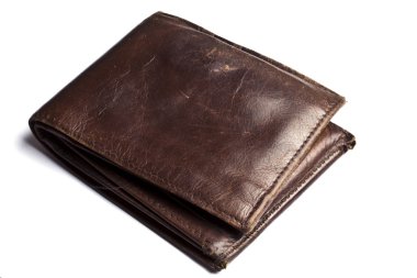 eski Kahverengi cüzdan üzerinde beyaz izole