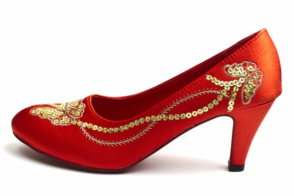 Işlemeli kırmızı ayakkabılar — Stok fotoğraf