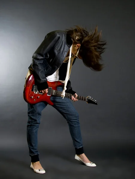 Passionerad gitarrist — Stockfoto