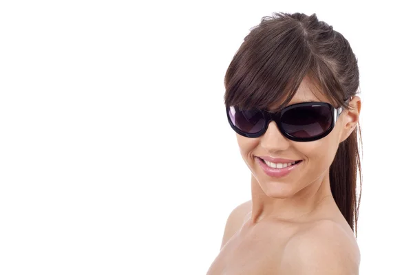 Bruna con occhiali da sole — Foto Stock
