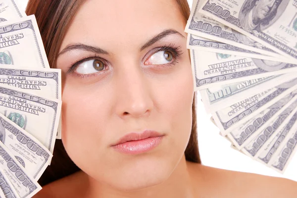 Atractiva mujer toma billetes de 100 dólares — Foto de Stock