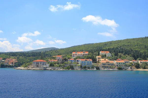 Griekse zee kust dorp — Stockfoto