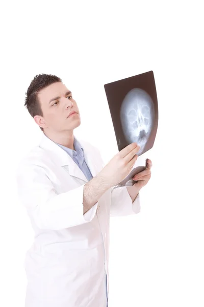 Caucasiano médio adulto masculino médico segurando raios X — Fotografia de Stock