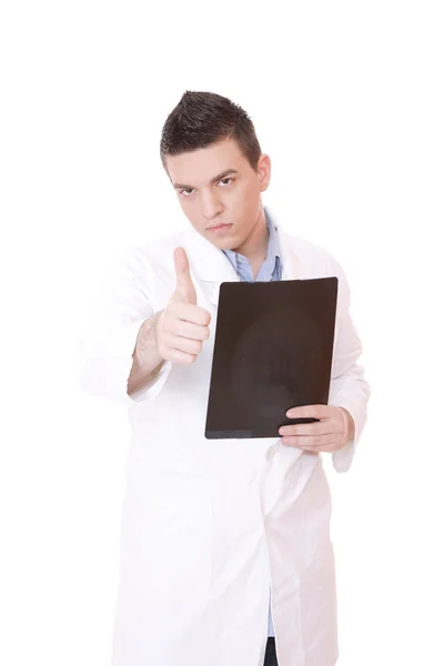 Kaukasiska manlig läkare håller upp xrays — Stockfoto