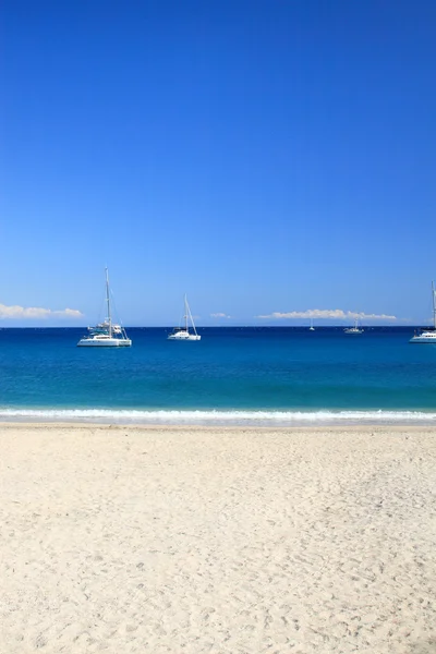 Verano en la playa en Grecia —  Fotos de Stock