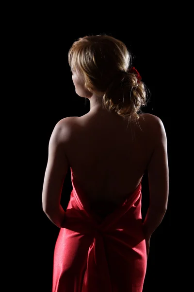 Jolie fille blonde en robe rouge — Photo