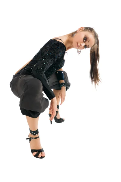 Sexy dançarina moderna realizando — Fotografia de Stock