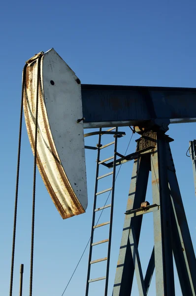 Нефтяная скважина — стоковое фото