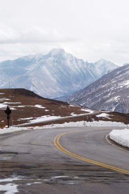 doğal dağ yolu