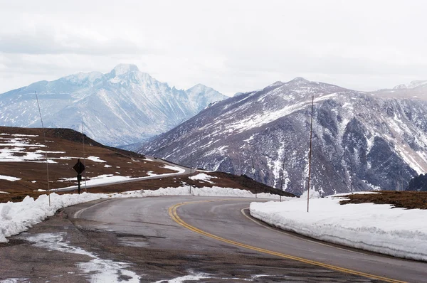 風光明媚な山の道路 — ストック写真