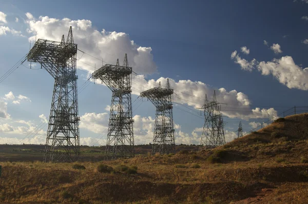 Torres de transmissão — Fotografia de Stock