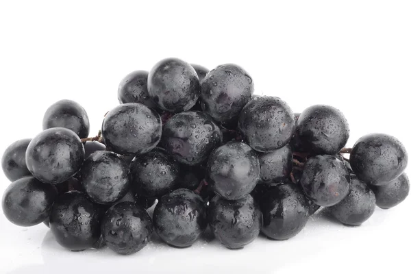 Winogrona zbliżenie na białym tle nad białym — Zdjęcie stockowe