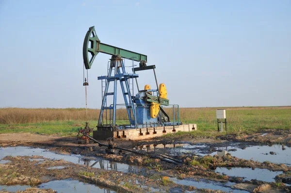 Μονάδα εξαγωγής πετρελαίου — Φωτογραφία Αρχείου