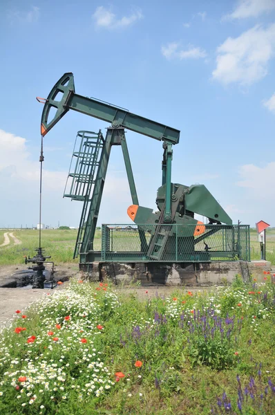 Kacaljka εξόρυξη πετρελαίου — Φωτογραφία Αρχείου