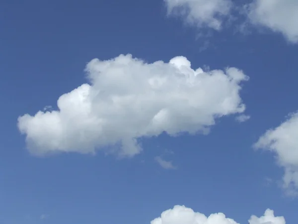 Gökyüzündeki bulutlar