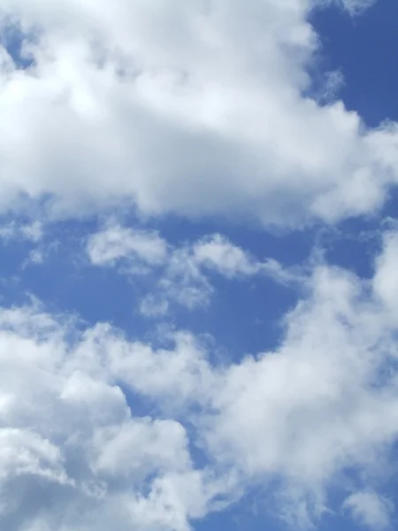 Gökyüzündeki bulutlar