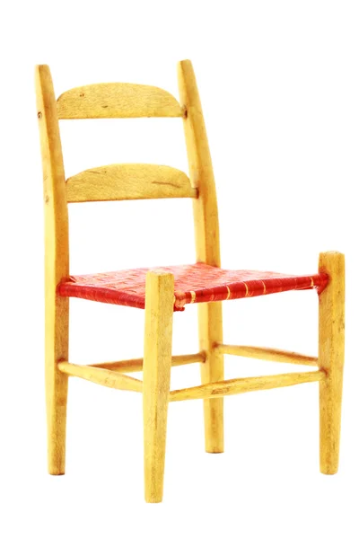 Изолированное деревянное кресло — стоковое фото
