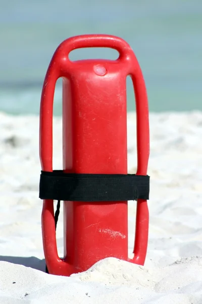 Červené bóje na pláži — Stock fotografie
