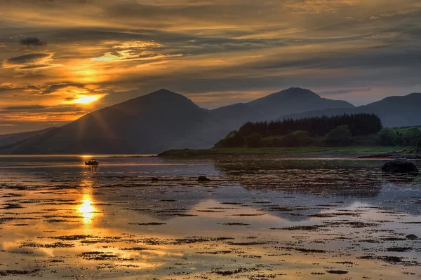 Захід сонця над Loch Linnhe — стокове фото
