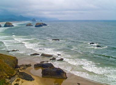 Oregon kıyılarında ecola Devlet Parkı