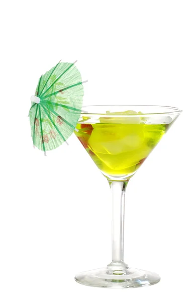 Bir şemsiye ile yeşil martini — Stok fotoğraf