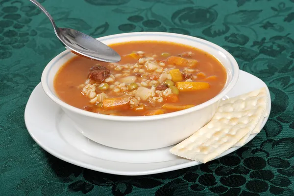 Ready to eat beef barley soup — Stock Photo, Image
