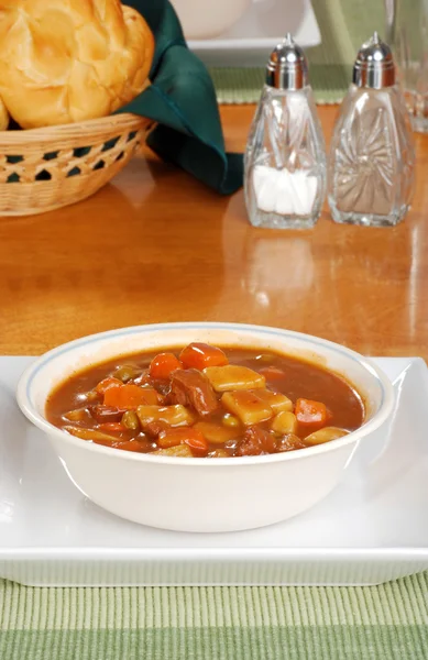 Beef stew in bowl — Stock Photo, Image