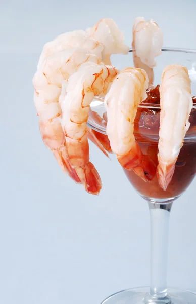 Large shrimp cocktail with seafood sauce — Stock Photo, Image
