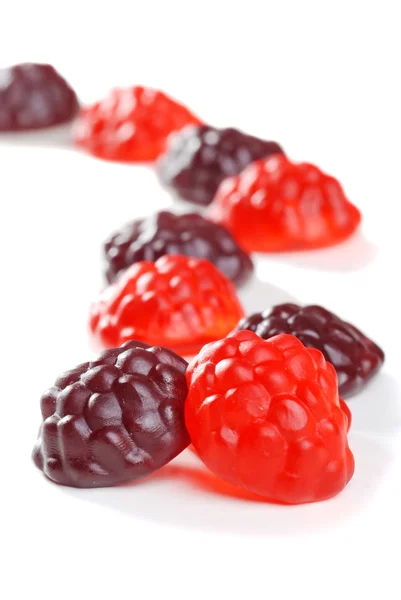 Bomboane cu gumă de fructe într-o linie superficială DOF — Fotografie, imagine de stoc