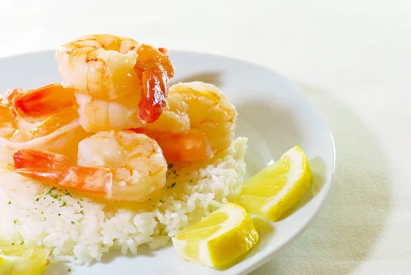 Shrimp on rice — Stock Photo, Image